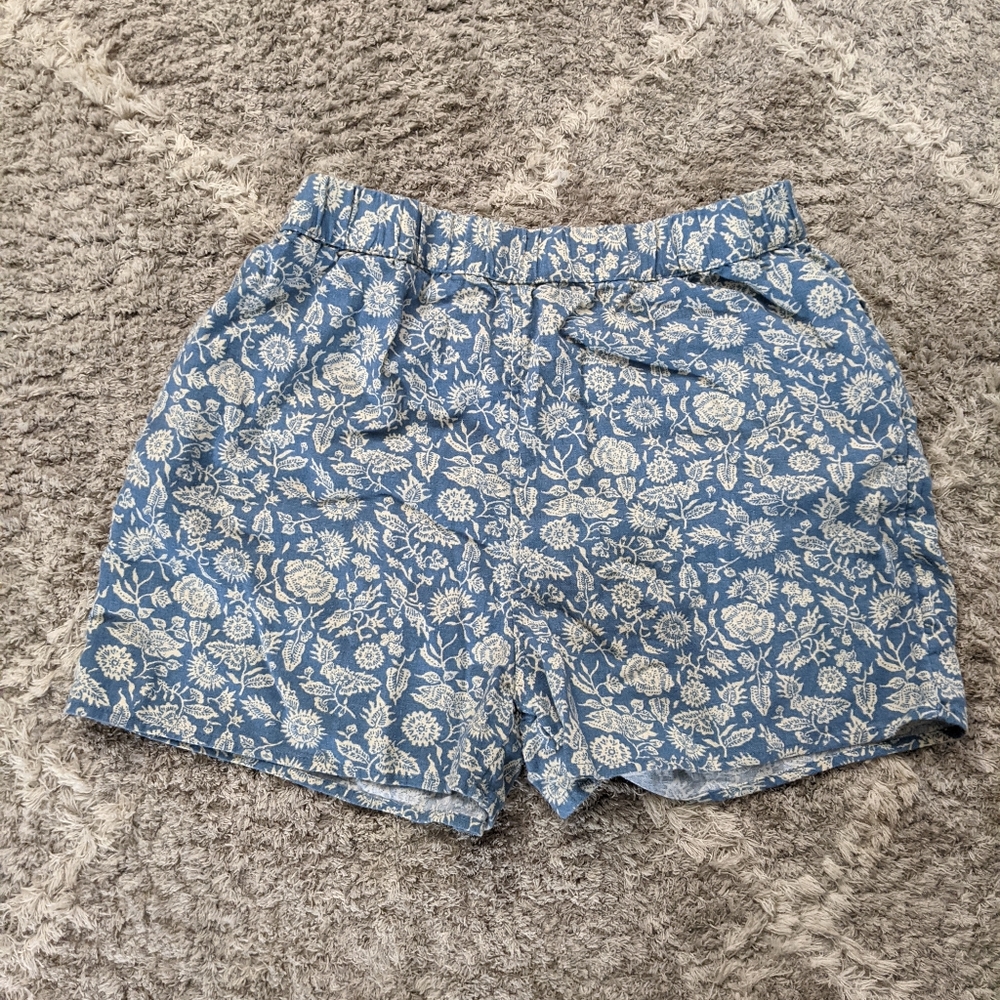 Universal thread high-rise shorts